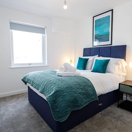 Contemporary 2 Bedroom Duplex In Salford Manchester Exteriör bild