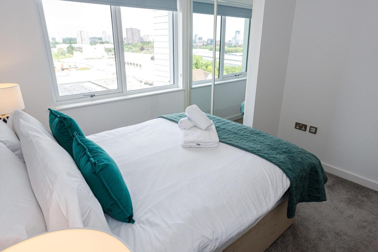 Contemporary 2 Bedroom Duplex In Salford Manchester Exteriör bild