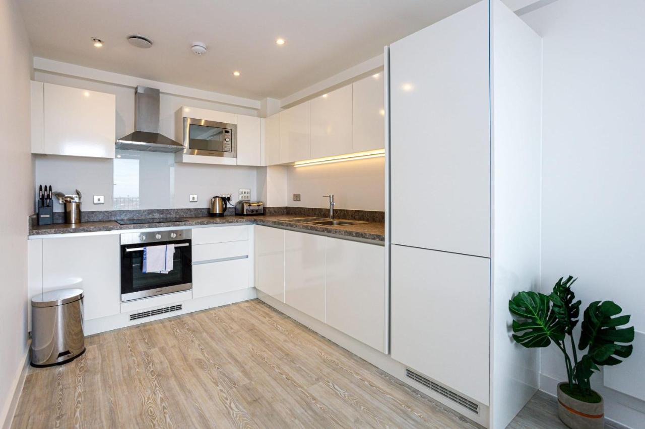 Contemporary 2 Bedroom Duplex In Salford Manchester Exteriör bild