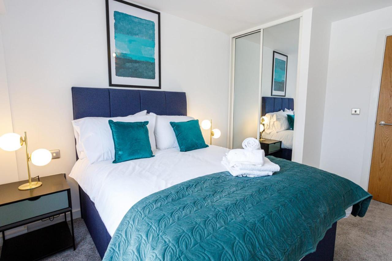 Contemporary 2 Bedroom Duplex In Salford Manchester Exteriör bild